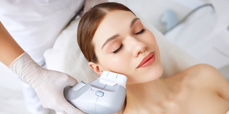 How Fat Freezing and HIFU Work Together? 4 book a personalised consultation of Fat Freezing and HIFU Together Dudley